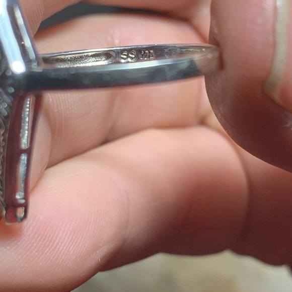 Ruby sterling ring - Picture 6 of 6